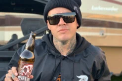 Quatro Sunglasses: BLACK/BLACK -Heatwave quatroblacklack